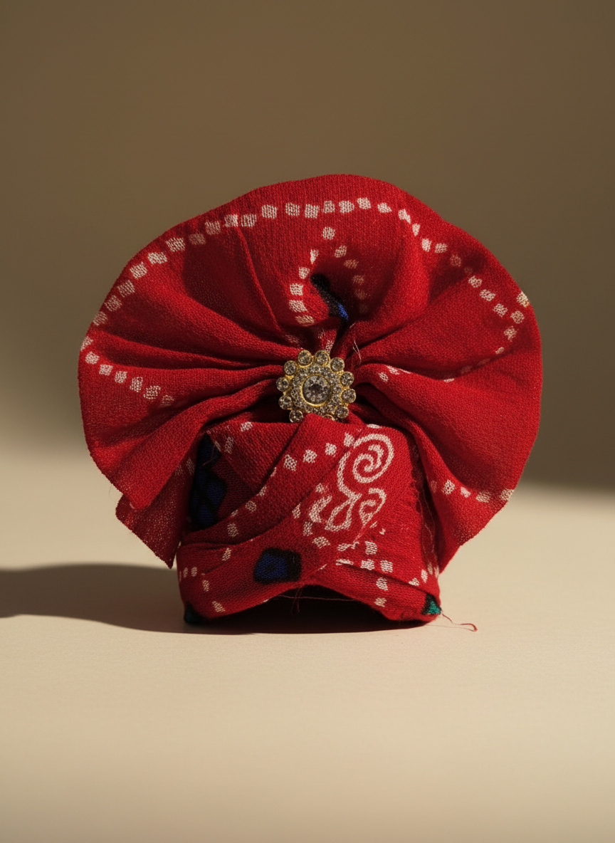 Laddu Gopal Mukut detail close-up